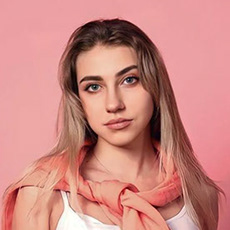 Анна Геллер